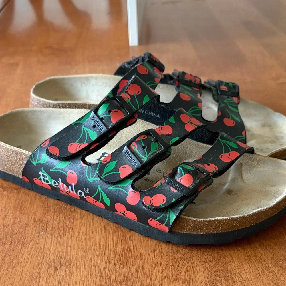 Birkenstock Betula Sandals with Cherry Design 39 8 - Picture 5 of 5